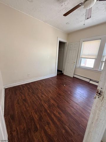 180 Shephard Ave, Newark City, NJ 07112