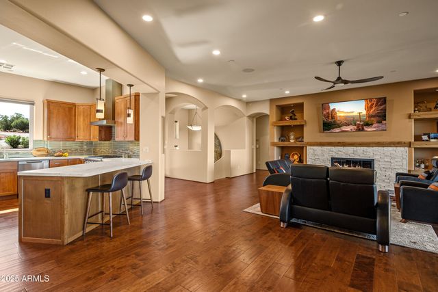 150 RIMSTONE Circle, Sedona, AZ 86336