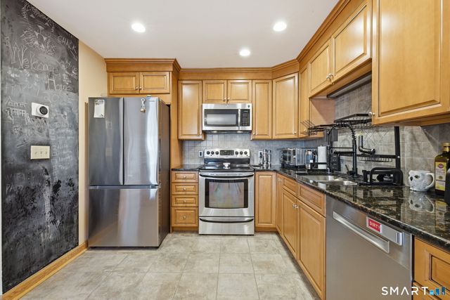 12 Spindle Hill Road 2C, Wolcott, CT 06716