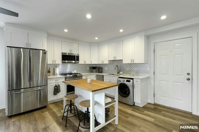 779 Riverside Avenue 104, Lyndhurst, NJ 07071