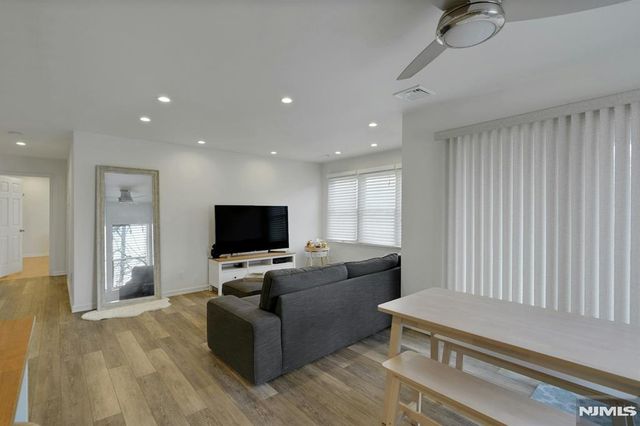 779 Riverside Avenue 104, Lyndhurst, NJ 07071