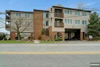 779 Riverside Avenue 104, Lyndhurst, NJ 07071