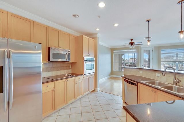 6414 SUNSET BAY CIRCLE, Apollo Beach, FL 33572