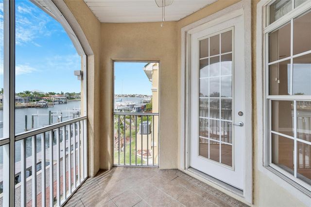 6414 SUNSET BAY CIRCLE, Apollo Beach, FL 33572