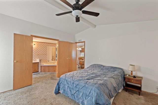 310 Whispering Willow Drive, Grants Pass, OR 97527