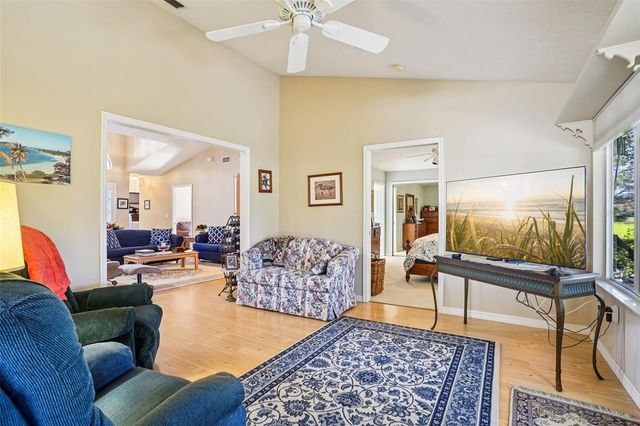 305 JUNIPER WAY, Tavares, FL 32778