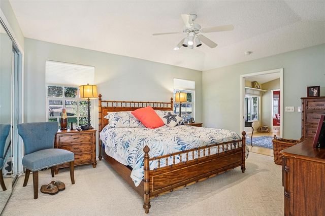 305 JUNIPER WAY, Tavares, FL 32778