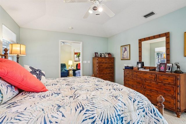 305 JUNIPER WAY, Tavares, FL 32778