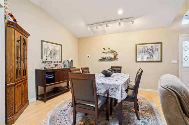 305 JUNIPER WAY, Tavares, FL 32778