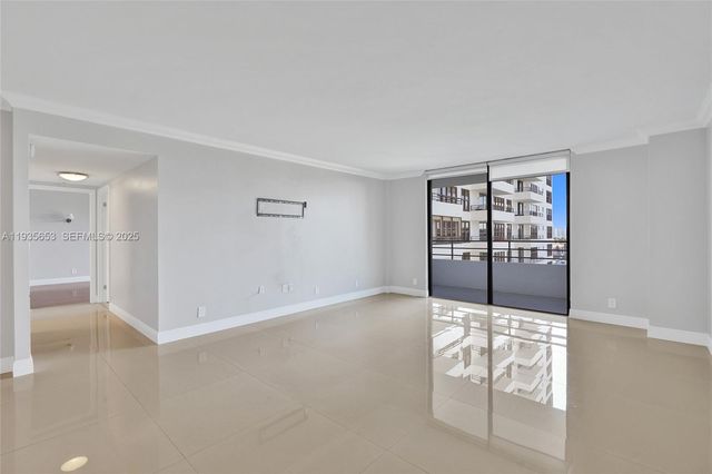 2500 Parkview Dr 917, Hallandale Beach, FL 33009