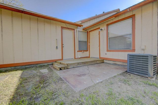 8118 W Gate BLVD B, Austin, TX 78745