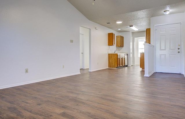 8118 W Gate BLVD B, Austin, TX 78745