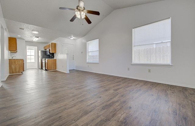 8118 W Gate BLVD B, Austin, TX 78745