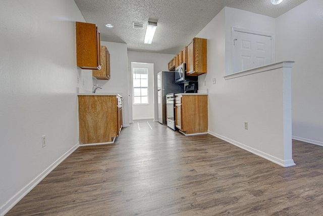 8118 W Gate BLVD B, Austin, TX 78745