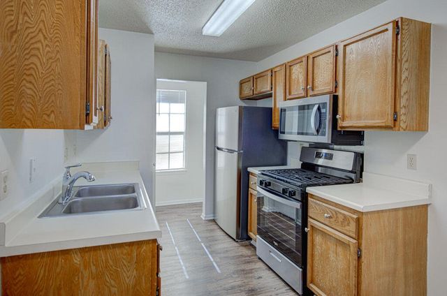 8118 W Gate BLVD B, Austin, TX 78745