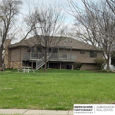 1317 N 148th Plaza, Omaha, NE 68154