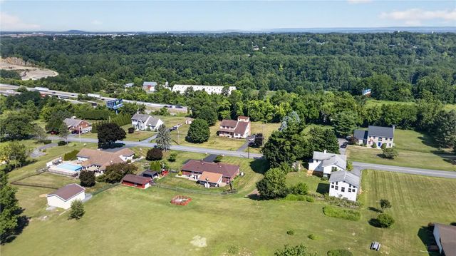 965 Berger Road, Williams Twp, PA 18042