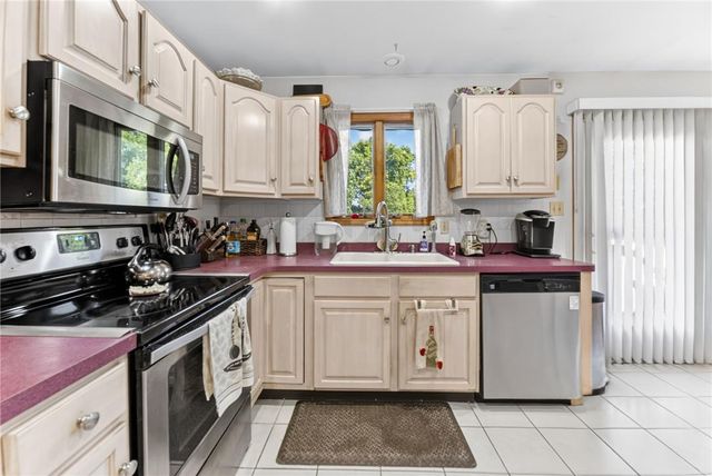 965 Berger Road, Williams Twp, PA 18042