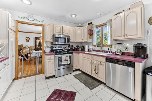 965 Berger Road, Williams Twp, PA 18042