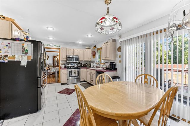 965 Berger Road, Williams Twp, PA 18042