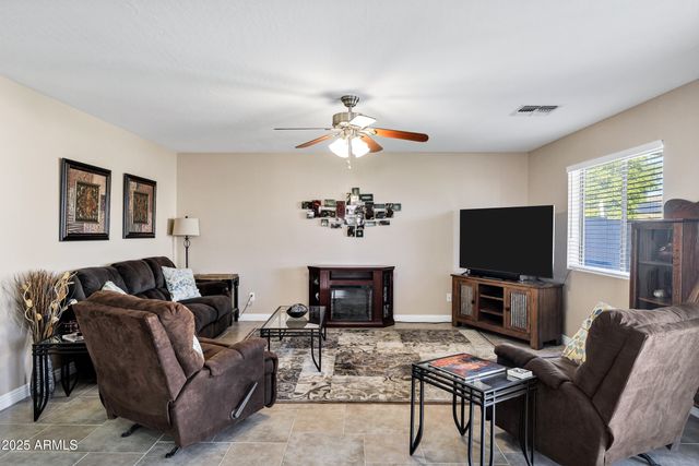 2408 W ALLENS PEAK Drive, San Tan Valley, AZ 85144