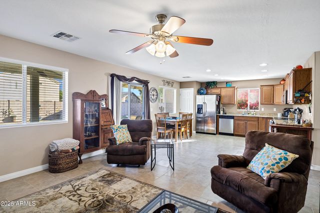 2408 W ALLENS PEAK Drive, San Tan Valley, AZ 85144