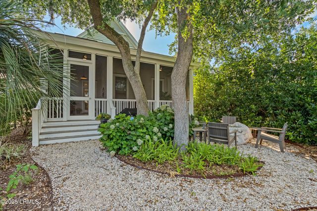 7 Canton Row, Beaufort, SC 29906