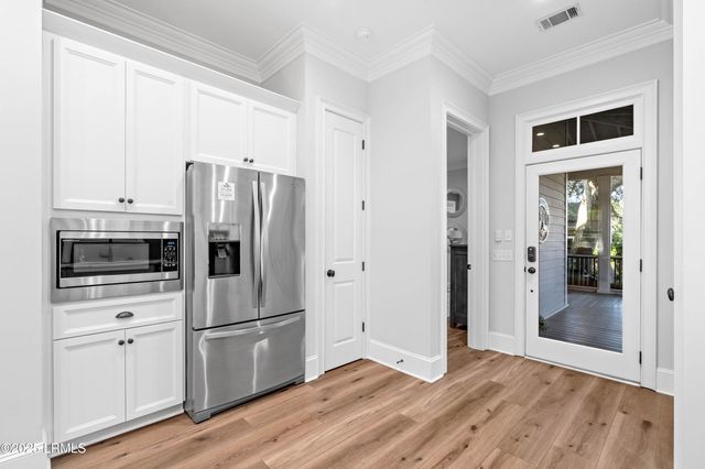 7 Canton Row, Beaufort, SC 29906