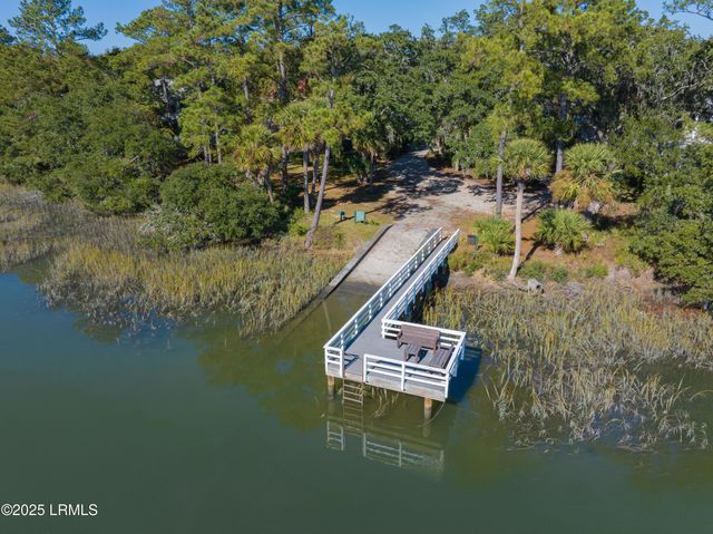 7 Canton Row, Beaufort, SC 29906