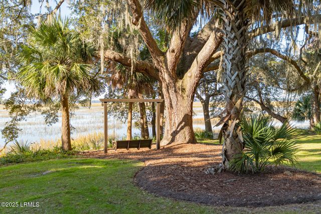 7 Canton Row, Beaufort, SC 29906