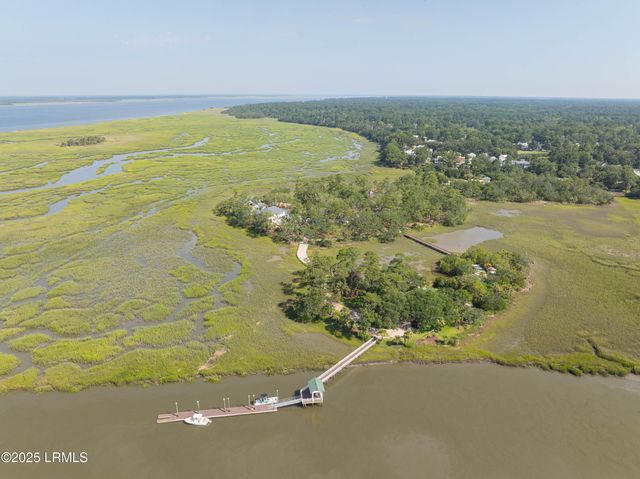 7 Canton Row, Beaufort, SC 29906