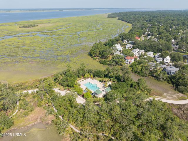 7 Canton Row, Beaufort, SC 29906