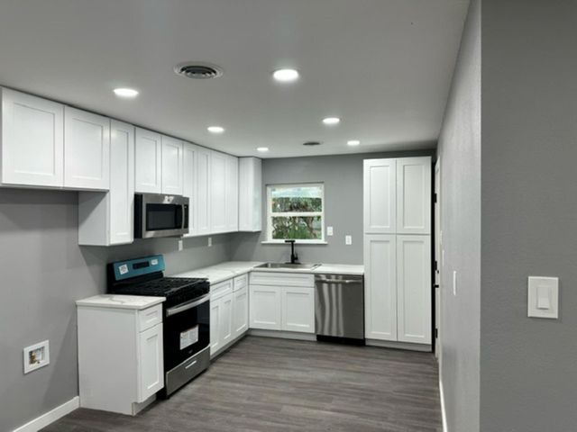 2710 Roberts Circle, Arlington, TX 76010