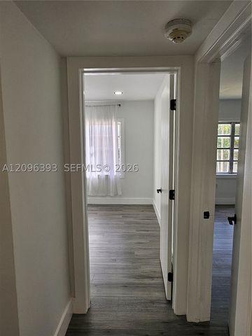 15888 SW 95th Ave 210, Miami, FL 33157