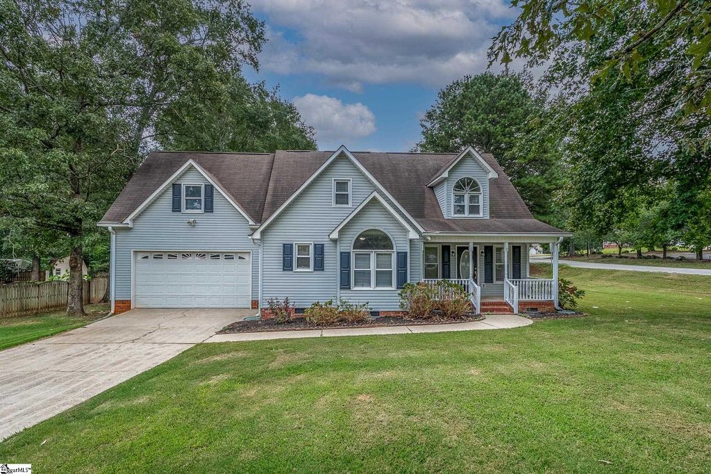 2 Bethel Oaks Court, Mauldin, SC 29662