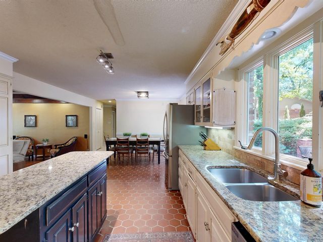 112 Leigh Circle, Hot Springs, AR 71901