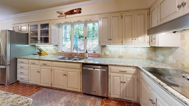 112 Leigh Circle, Hot Springs, AR 71901