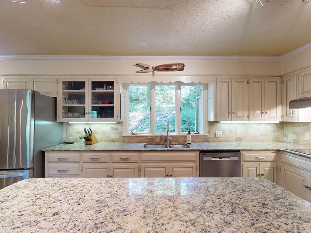 112 Leigh Circle, Hot Springs, AR 71901