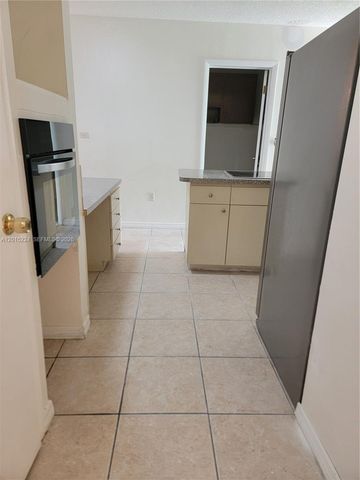 6510 SW 20 street 0, West Miami, FL 33155