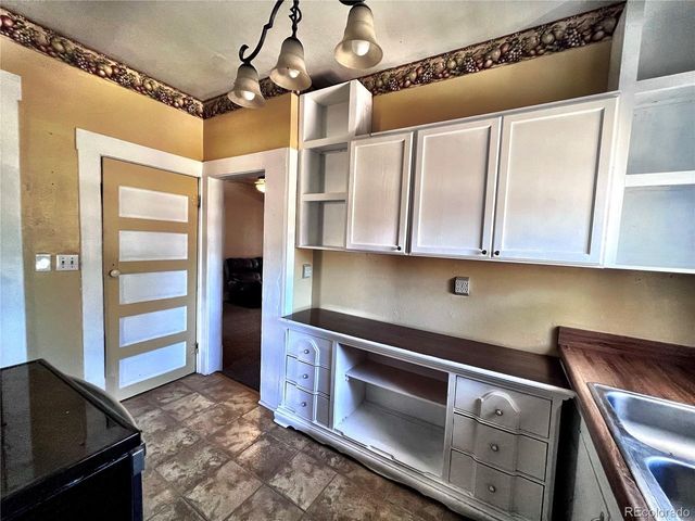 125 7th St, Hugo, CO 80821