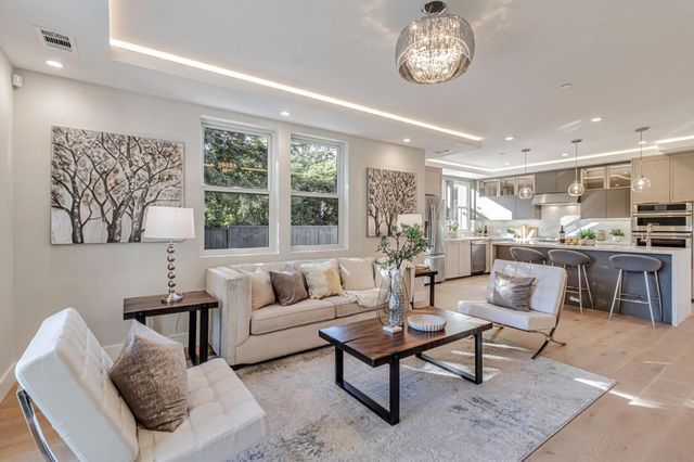 1066 Larch Avenue, Moraga, CA 94556