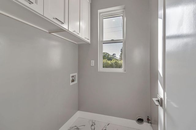 1066 Larch Avenue, Moraga, CA 94556