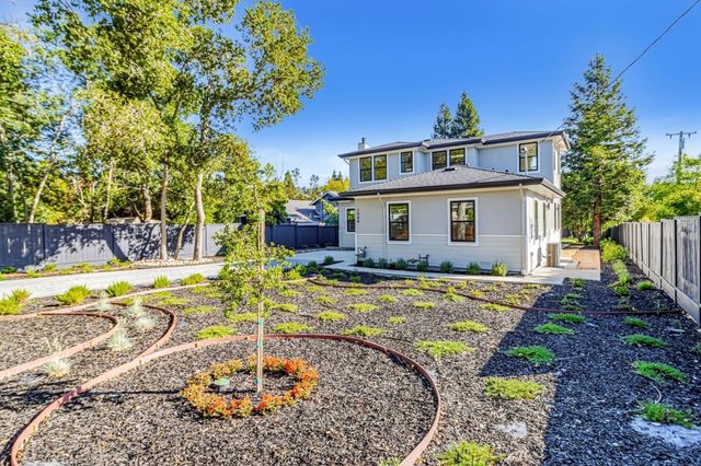 1066 Larch Avenue, Moraga, CA 94556