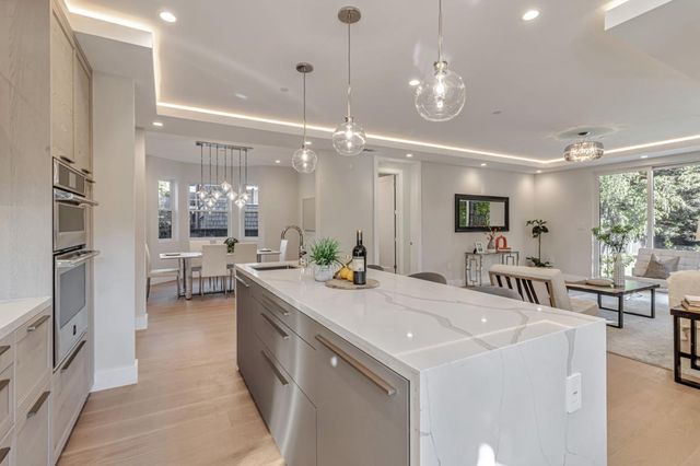 1066 Larch Avenue, Moraga, CA 94556