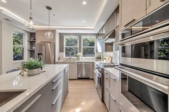 1066 Larch Avenue, Moraga, CA 94556