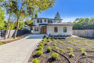 1066 Larch Avenue, Moraga, CA 94556