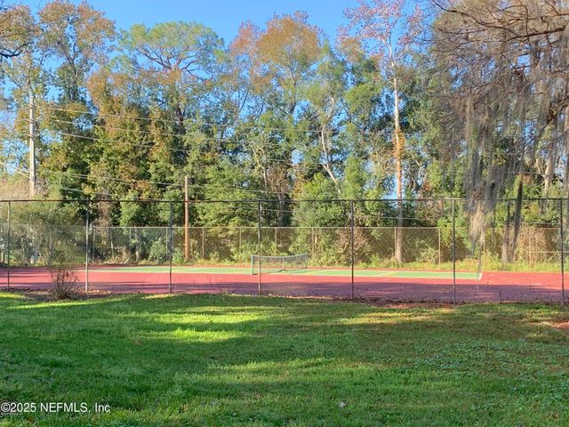 4320 PLAZA GATE Lane 302, Jacksonville, FL 32217