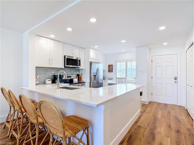 979 E Gulf DR D433, Sanibel, FL 33957