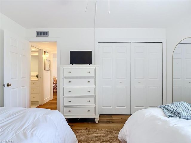 979 E Gulf DR D433, Sanibel, FL 33957