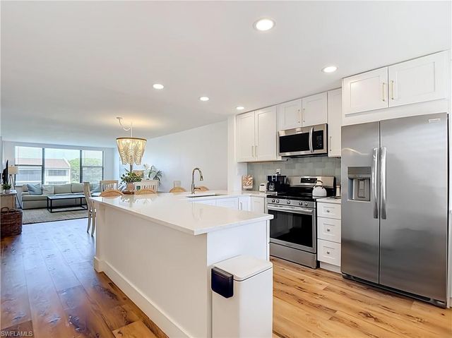 979 E Gulf DR D433, Sanibel, FL 33957